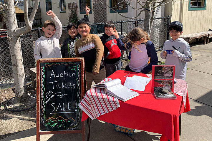 3rd-graders-help-sell-auction-tickets